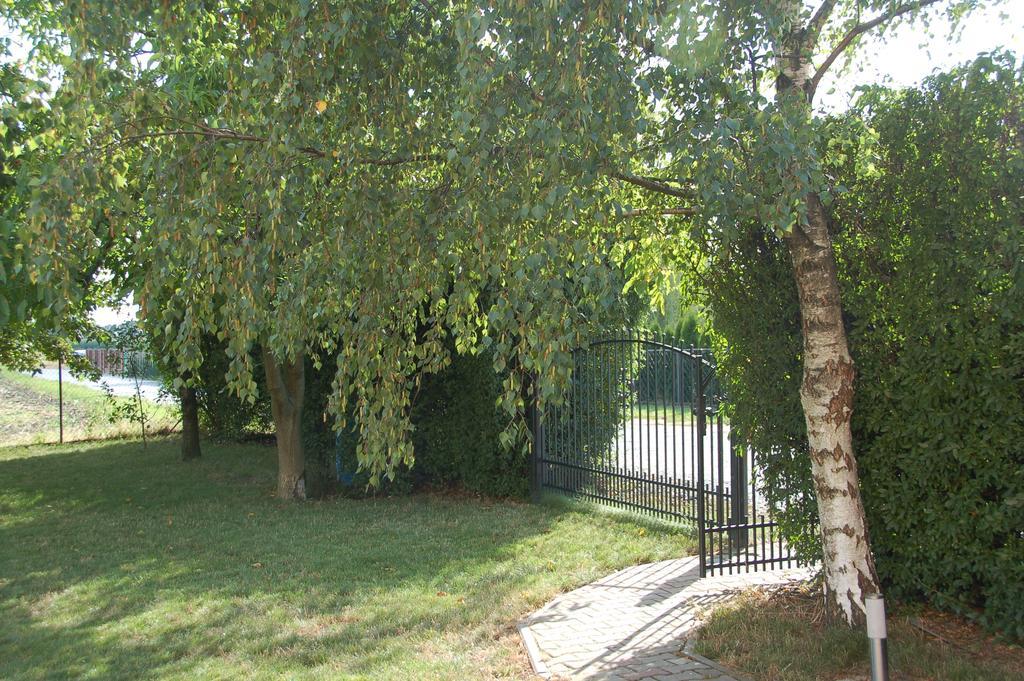 APARTAMENT Zakątek Wrocławia Bielany Wrocławskie Zewnętrze zdjęcie